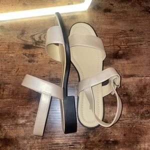 Like New Jennifer Moore Gold Sandals with Small Black Block Heel
